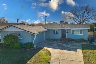 Building Photo - 2168 Ferran Ave