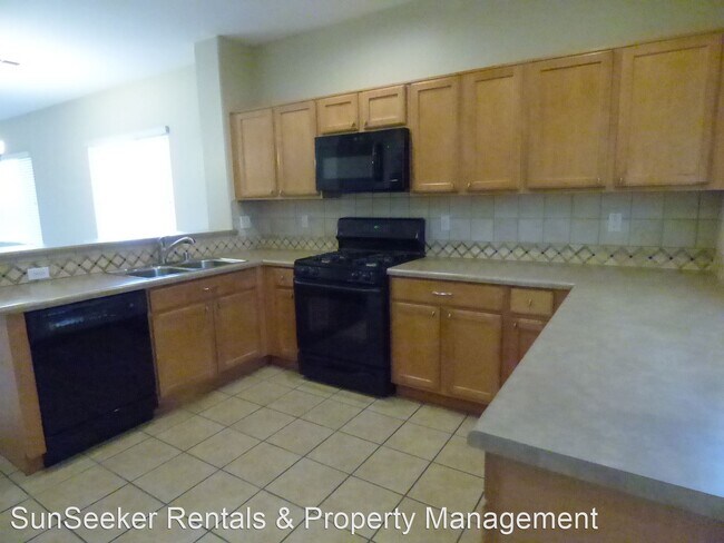 Foto del edificio - 3 br, 2 bath House - 9109 W Alvarado St