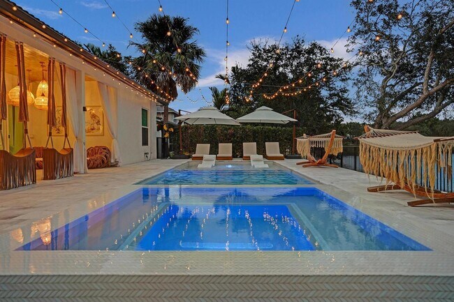 Foto del edificio - 10424 NW 59th Pl