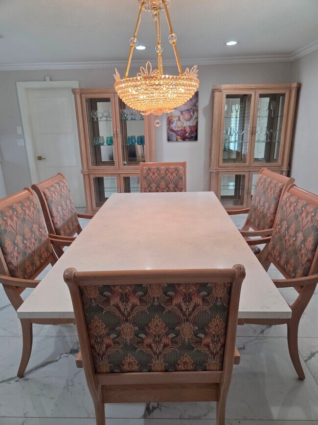 Building Photo - 2460 Deer Creek Country Club Blvd