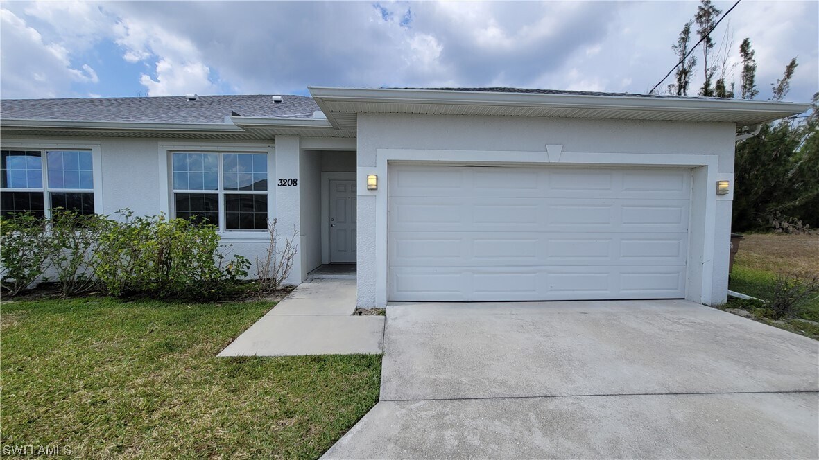 3208 SW 17th Pl, Cape Coral, FL 33914 Townhome Rentals in Cape Coral