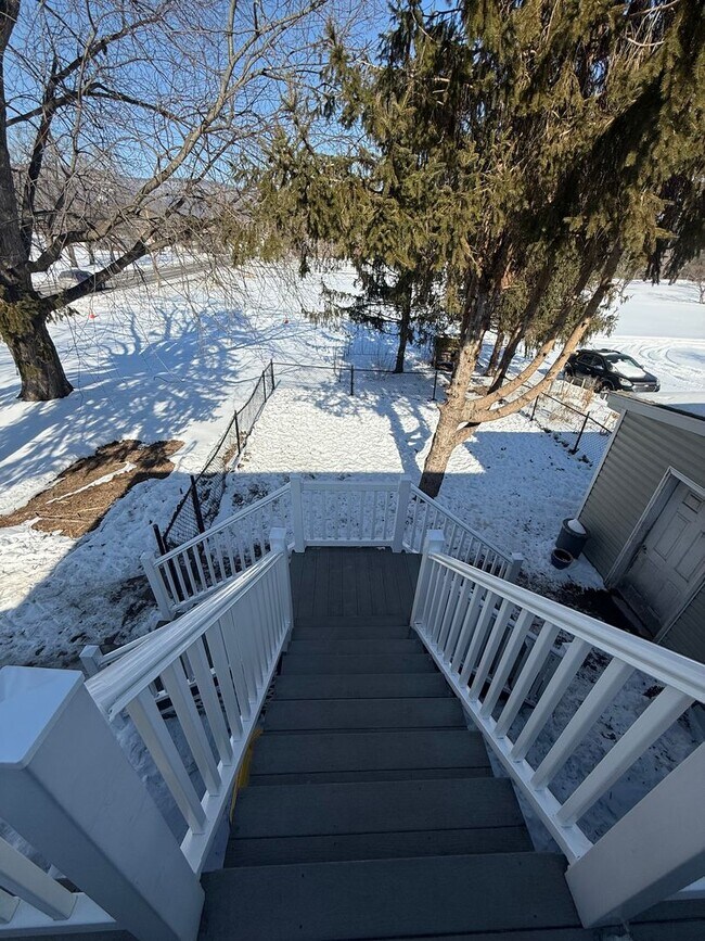 Foto del edificio - 3185 Spring Rd