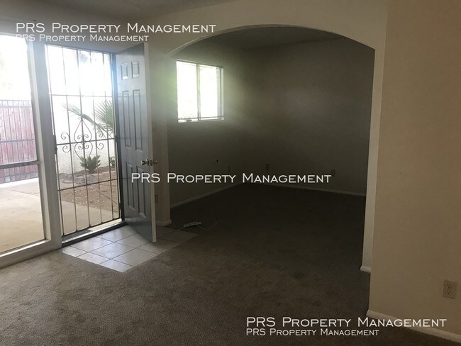 Building Photo - ***2 Bedroom, 1 Bathroom Townhouse In Mesa***