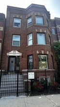 Building Photo - 4444 S Indiana Ave