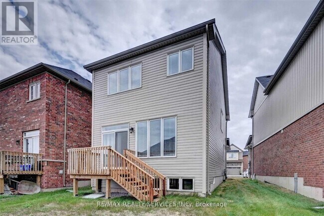 Building Photo - 15 Blacksmith Dr