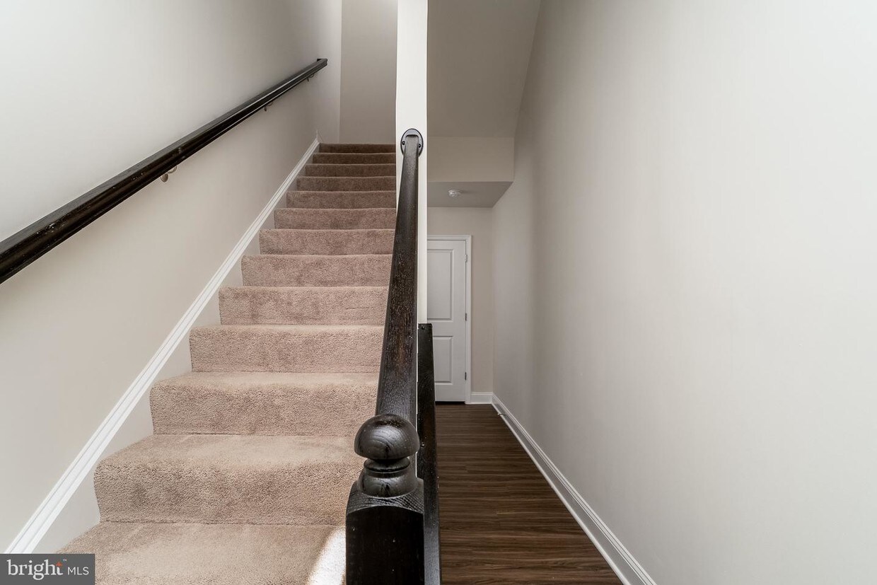 7135 Beaumont Place Unit A, Elkridge, MD 21075 Condo for Rent in