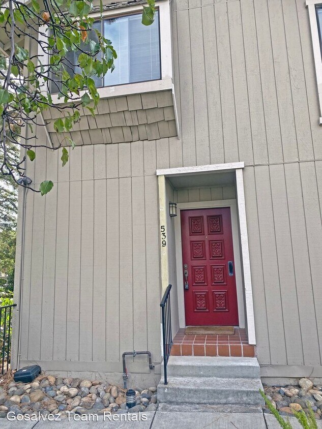 Primary Photo - 2 br, 2.5 bath House - 539 Channing Ave.