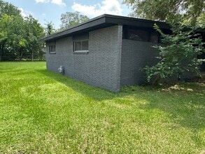 Building Photo - 3900 Aggie Dr