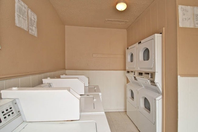 Laundry Facilities - Westwood Apartments