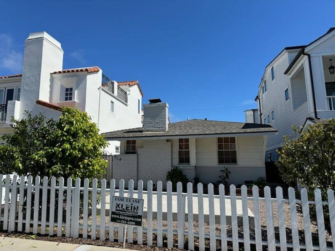 Primary Photo - FRONT DUPLEX APARTMENT