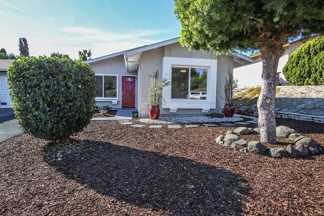 Foto del edificio - 1643 Peacock Blvd