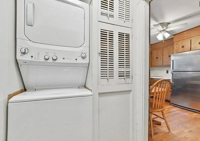 Foto del edificio - 358-360-360 Arlington St