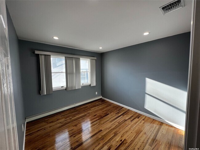 Foto del edificio - 24 Charles St