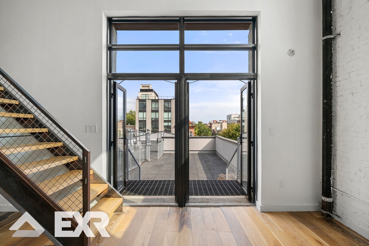 Foto principal - 945 Bergen St