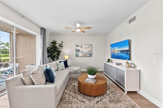 Foto del edificio - 5280 Hyland Hills Ave