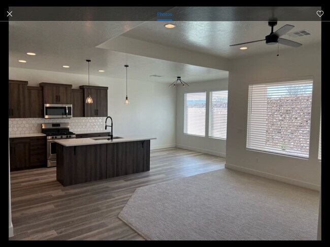Building Photo - 3111 Photinia Dr