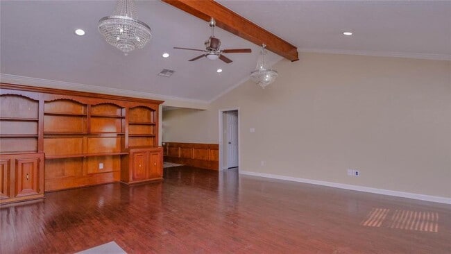 Building Photo - 3018 Wagon Trail Dr