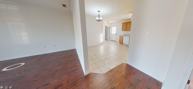 Building Photo - 1216 N Van Buren St