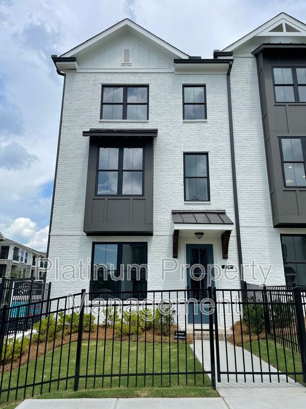 Building Photo - 516 Healy Drive
