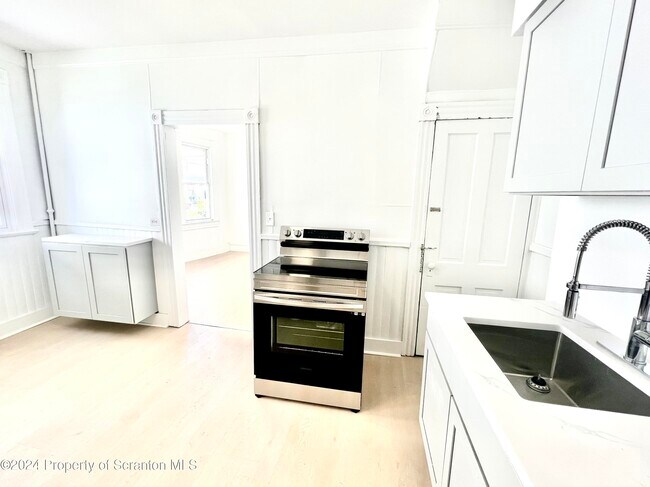Building Photo - 2036 Rigg St