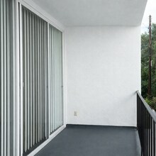 Interior Photo - 132 Clark Dr