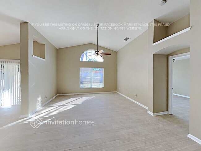 Building Photo - 2515 Clareside Dr