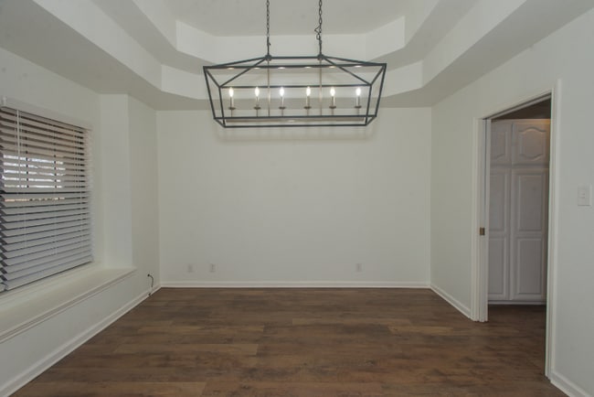 Building Photo - 430 CR 683