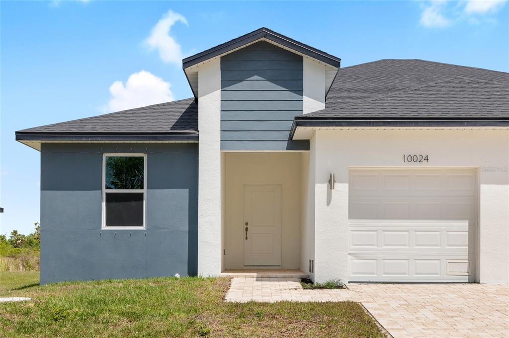 Foto principal - 10024 Cocoa Beach St