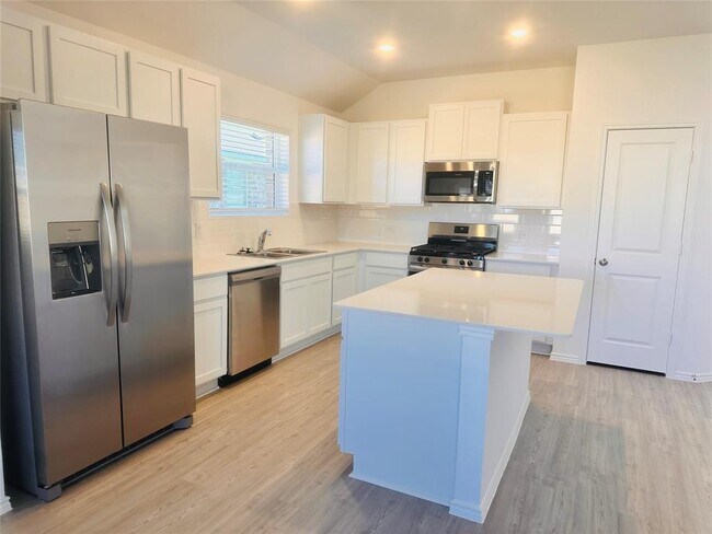 Foto del edificio - 131 Chapel Beck Dr