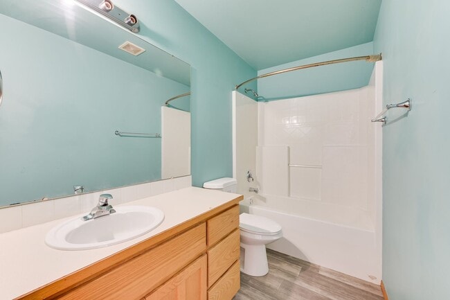 Building Photo - South Hill 3 bedrooms 2.5 bath house