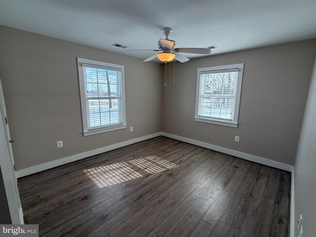 Foto del edificio - 6492 Vint Hill Rd