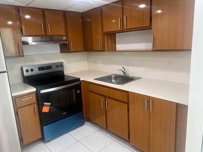 Foto del edificio - 2055 SW 122nd Ave