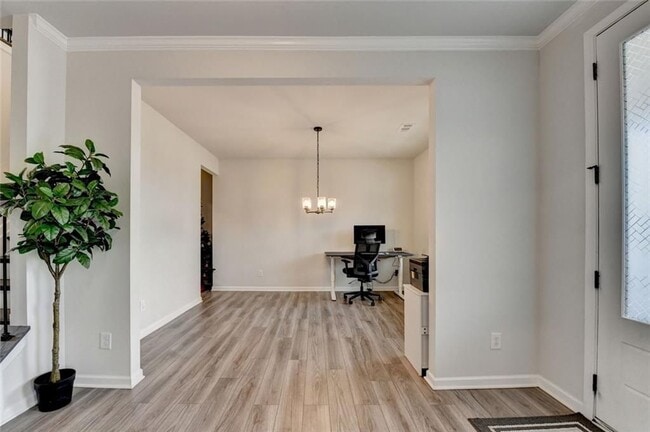 Foto del edificio - 4665 Shipley Ave