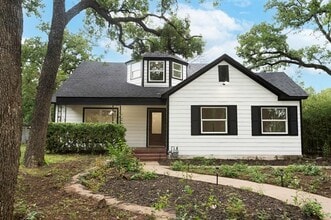 Building Photo - 4761 Meadowbrook Dr