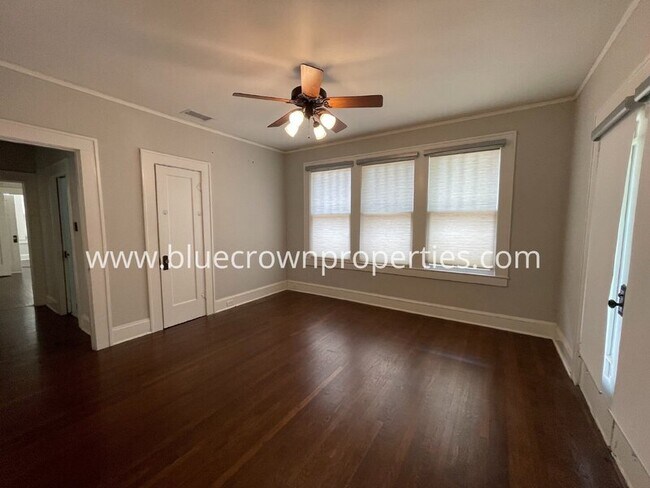 Foto del edificio - 5521 Richmond Ave