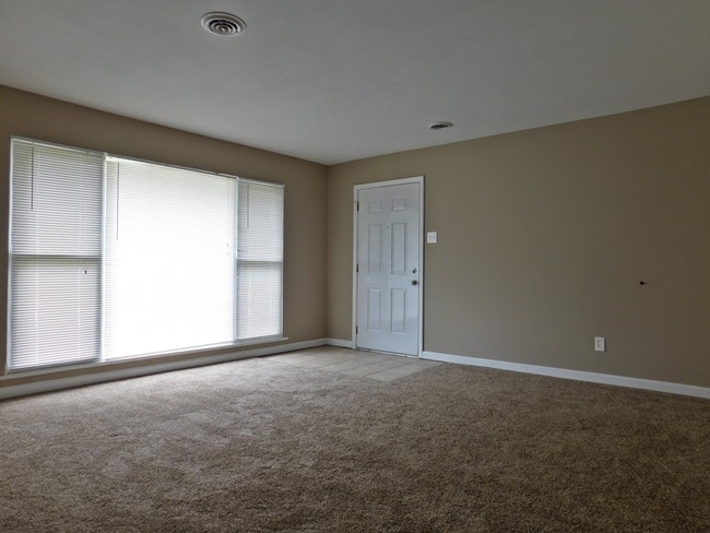 Building Photo - 9524 Stansberry