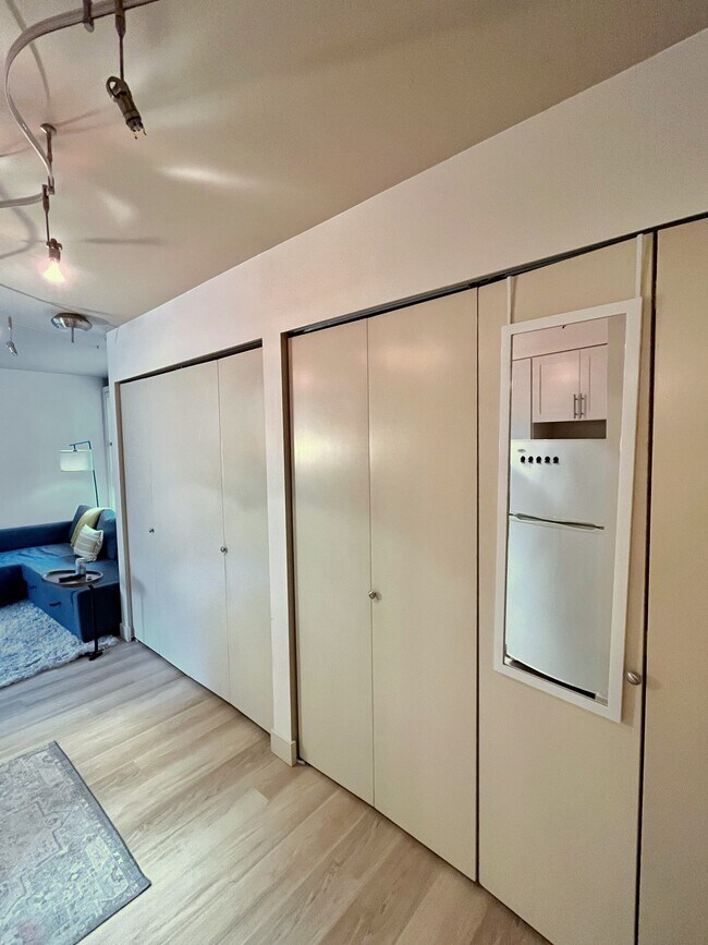 Foto del edificio - 905 Cherry St