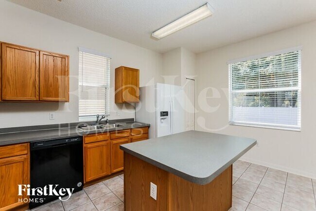 Building Photo - 5840 Mariposa Cove Lane