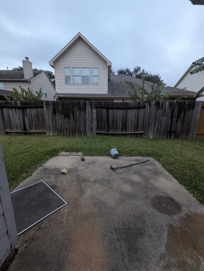 Building Photo - 827 Coral Tree Pl