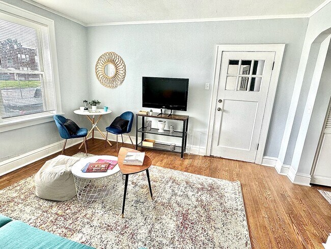 Foto del edificio - 4929 Chippewa St