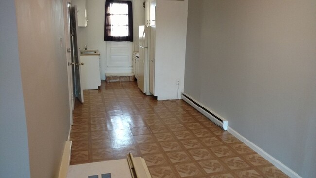 Building Photo - 111 S Linwood Ave