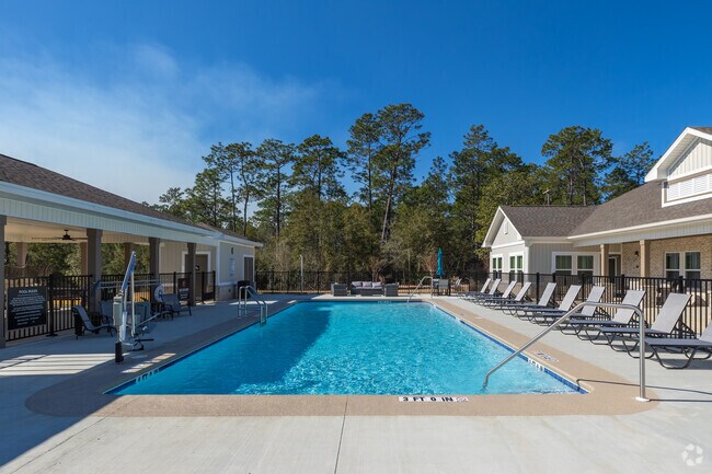 Piscina - Arbours at Crestview