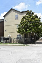 Building Photo - 2919 Pease St