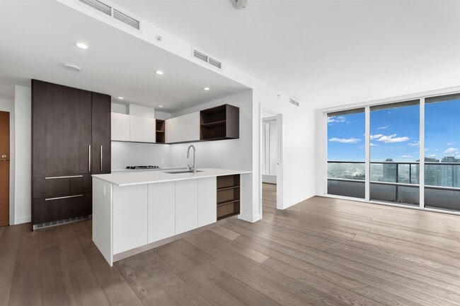 Building Photo - 6000 Mckay Av