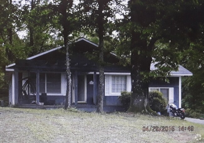 Building Photo - 109 Castle Ct