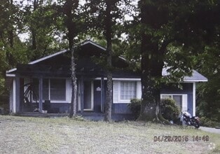 Building Photo - 109 Castle Ct