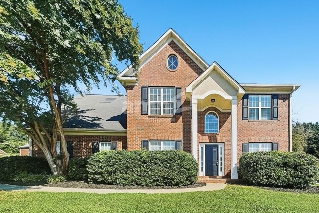 Building Photo - 6541 Derby Ln NW