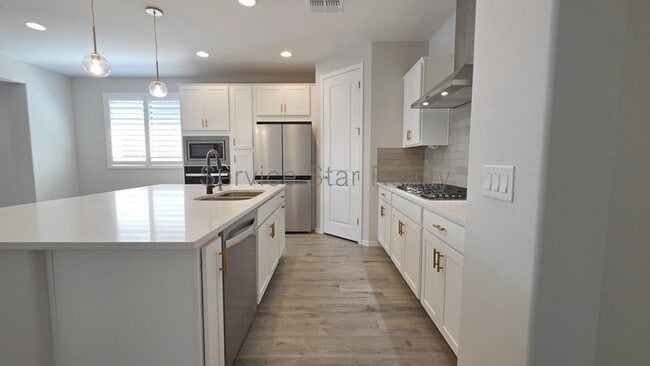 Building Photo - 32611 N 20th Dr