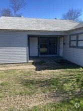 Building Photo - 1804 Alamo Ave