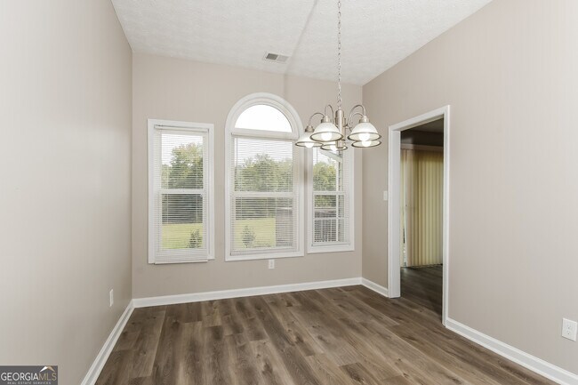 Building Photo - 4809 Nature Trail